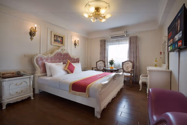 Standard Queen Room