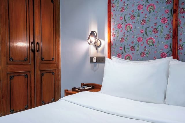 Luxury Double Room, 1 Queen Bed, Balcony