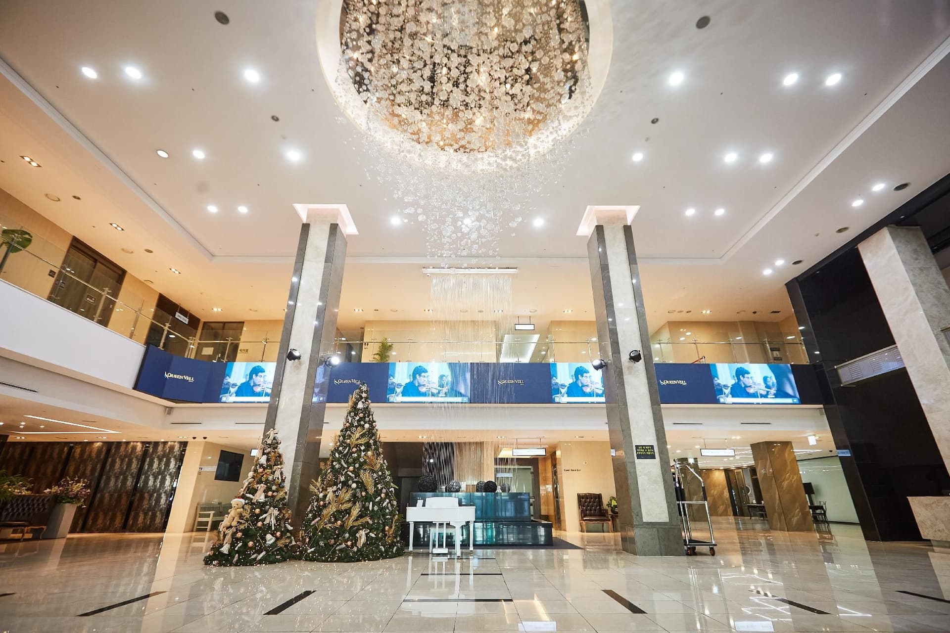 Queen Vell Hotel Queen Vell Hotel