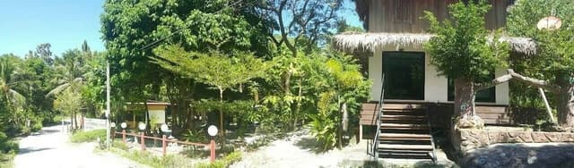 Family Garden Room