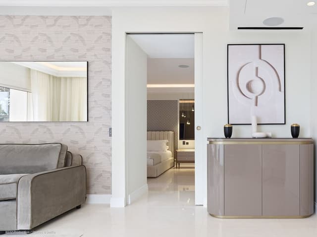 Signature Ambassador Suite