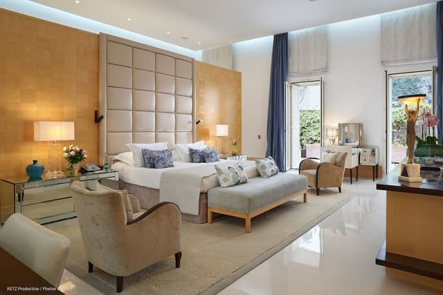 Executive Suite, 2 Bedrooms (210)