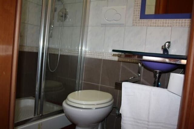 Standard Double or Twin Room, Private Bathroom