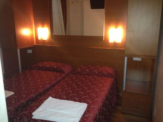 Standard Double or Twin Room, Private Bathroom