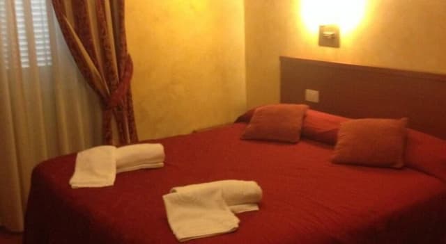 Standard Twin Room, Private Bathroom