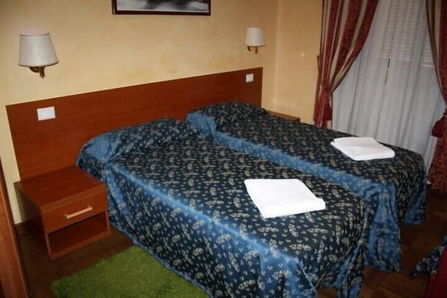 Standard Double or Twin Room, Private Bathroom