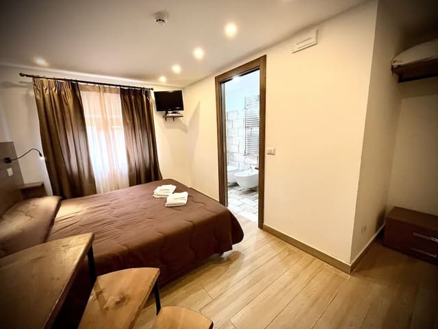Superior Duplex, 2 Bedrooms, 2 Bathrooms, Mountain View
