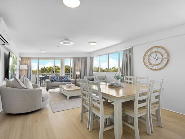 Deluxe Apartment, 3 Bedrooms, Balcony, Partial Ocean View