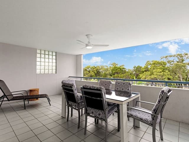 Family Apartment, 2 Bedrooms, Balcony, Partial Ocean View
