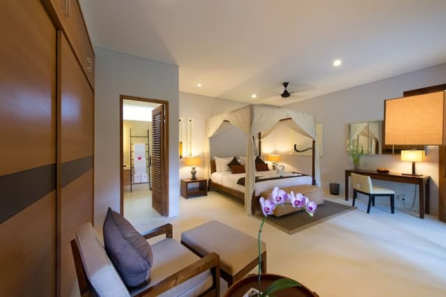 4 Bedrooms Private Pool Villa