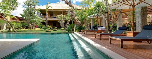 6 Bedrooms Private Pool Villa