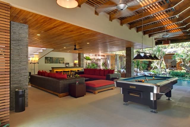 4 Bedrooms Private Pool Villa