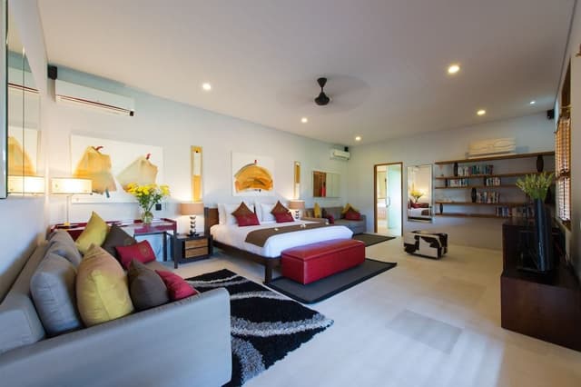 4 Bedrooms Private Pool Villa