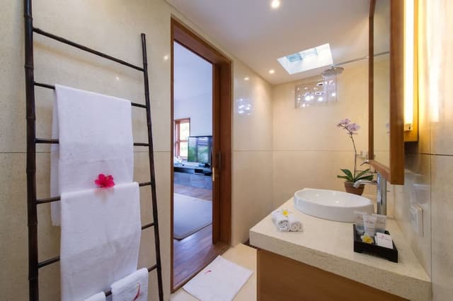 4 Bedrooms Private Pool Villa