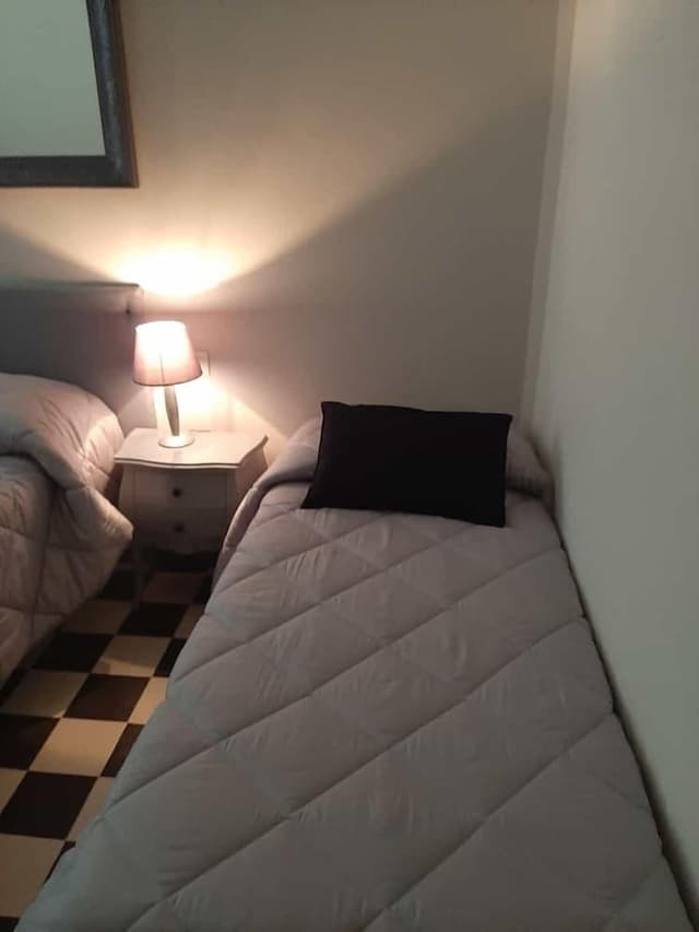 Economy Triple Room