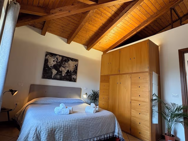 Basic House, 2 Bedrooms, Kitchenette