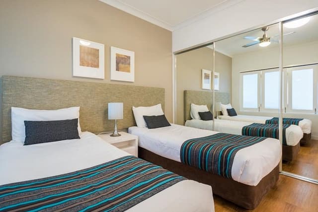 Two Bedroom Apartment with Broadwater View