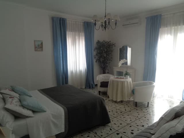 Superior Triple Room (External Private Bathroom)