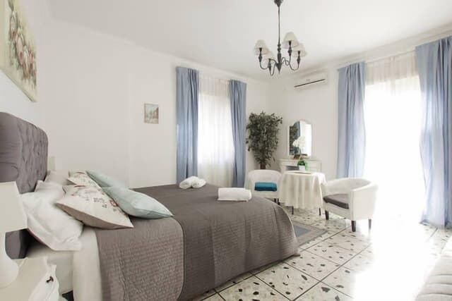 Superior Triple Room (External Private Bathroom)