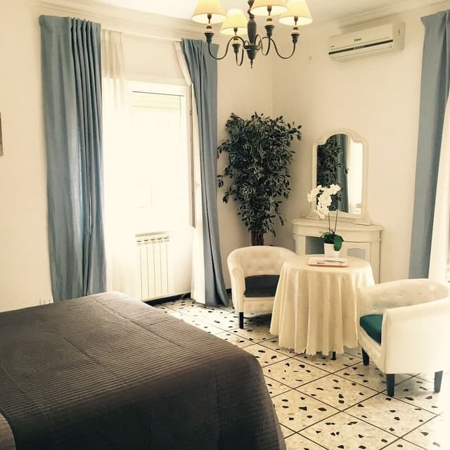 Superior Triple Room (External Private Bathroom)