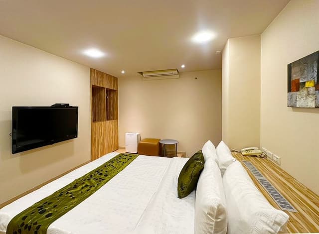 Classic Double Room,B