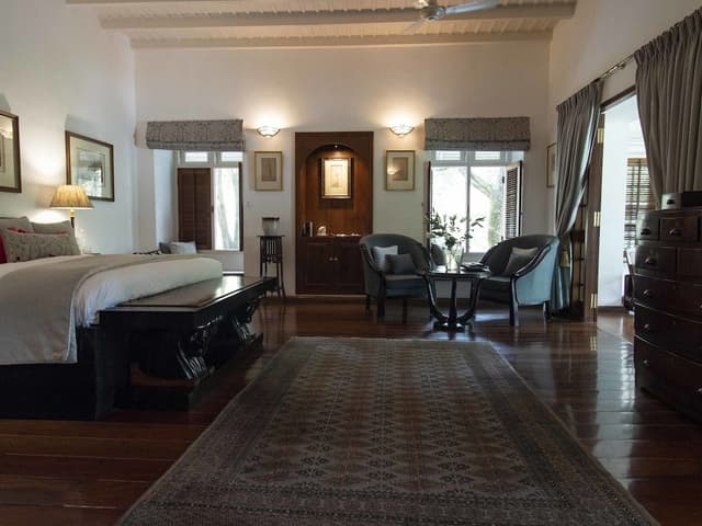 Luxury Suite (Private Miranda)