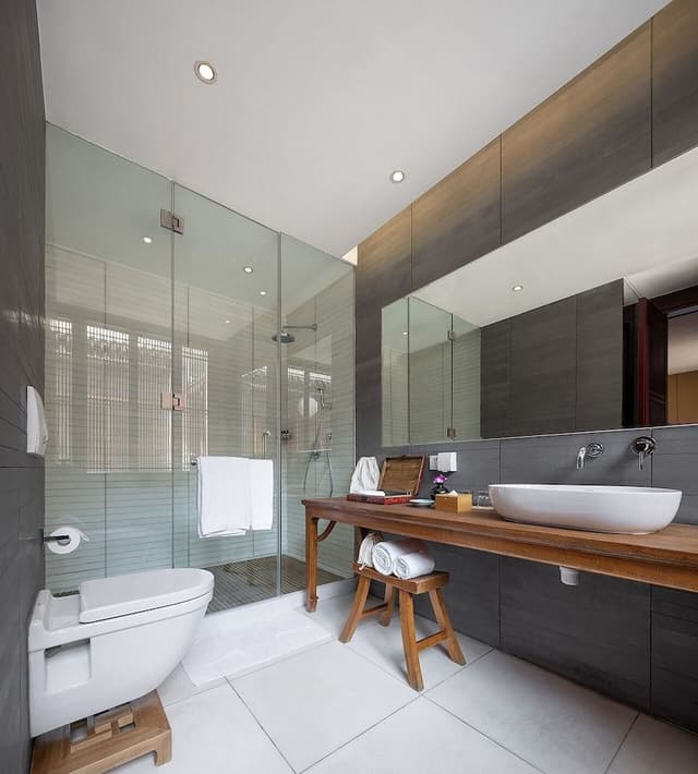 Courtyard Suite
