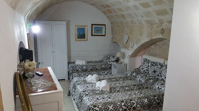 Family Studio, Accessible