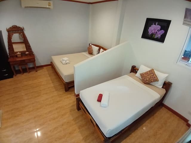 Grand Bungalow