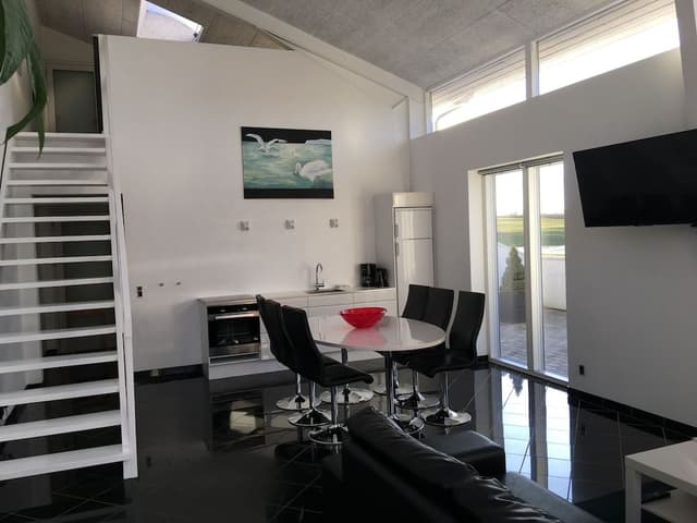 Suite, 2 Bedrooms (120 m2)