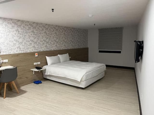 Economy Double Room, No Windows (Run of House & No Breakfast)