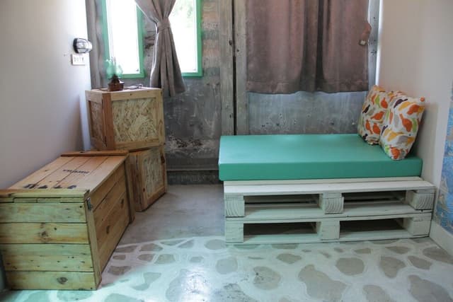 2 Bed Private with Shared Bathroom