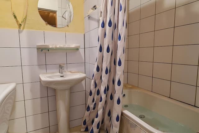 Classic Double Room, Ensuite, Mountain View