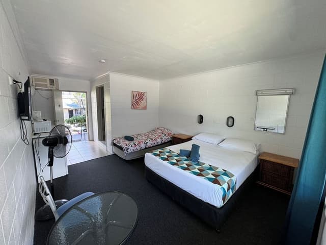 Twin Ensuite Room