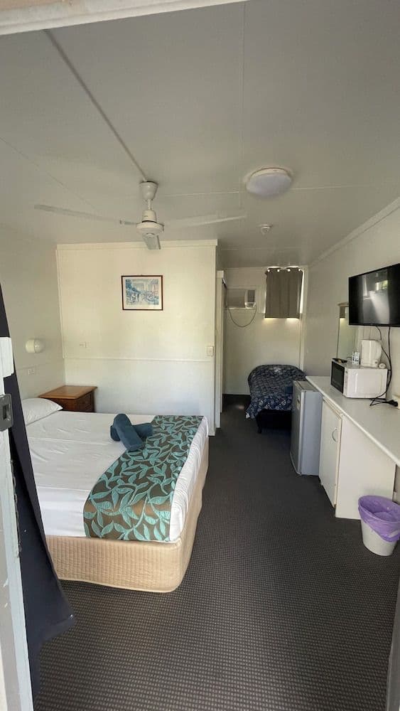 Twin Ensuite Room