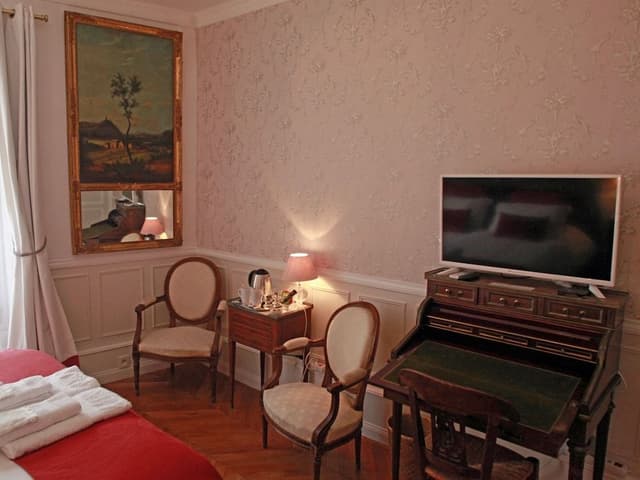 Double Room, Ensuite (La Chambre de Ernest)