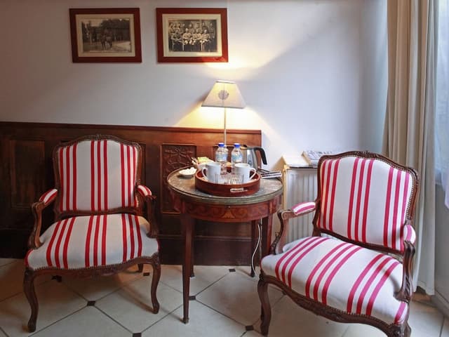 Double Room, Ensuite (La Chambre d'Henry)