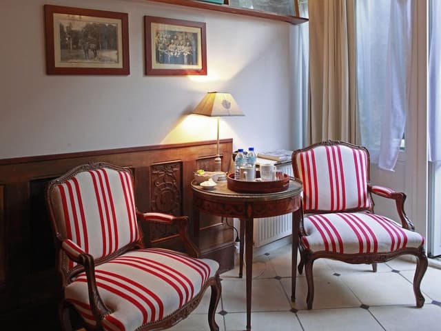 Double Room, Ensuite (La Chambre d'Henry)