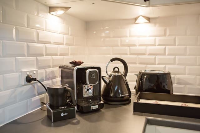 Oak Leaf Apartment