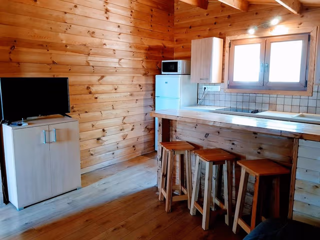 Luxury Chalet, 2 Bedrooms, Non Smoking, Sea View