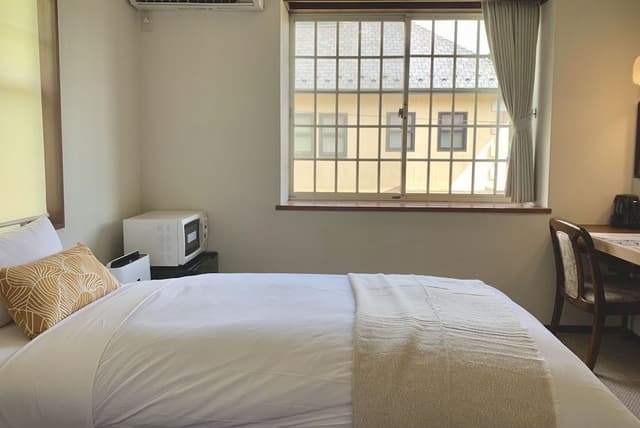 Mini Twin Room