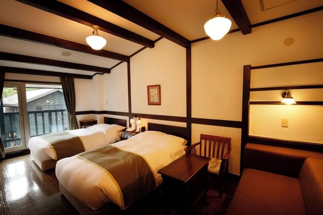 Standard Twin Room