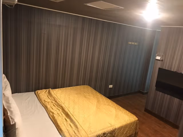 Basic Double Room, No Windows