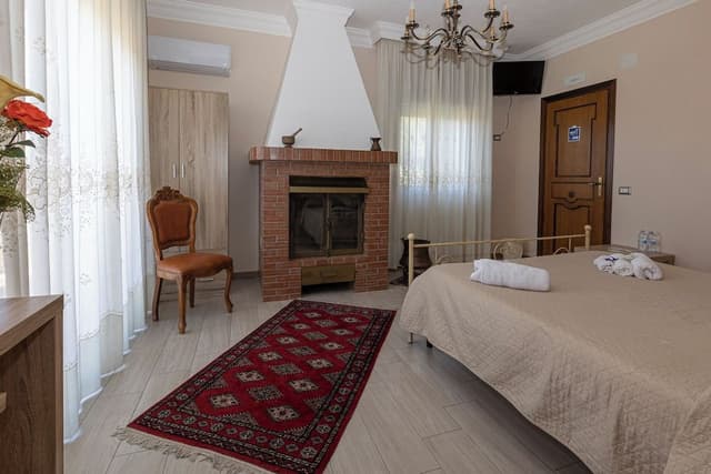 Triple Room, Park View