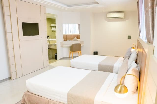 Deluxe Twin Room