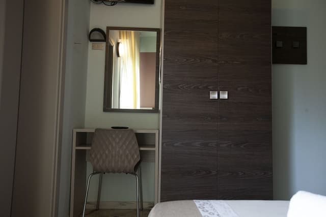 Single Room, Balcony