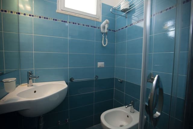 Single Room, Balcony