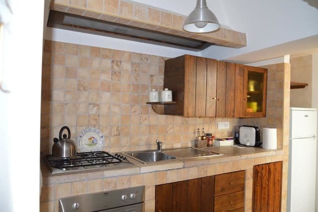 Traditional House, 2 Bedrooms, Garden Area