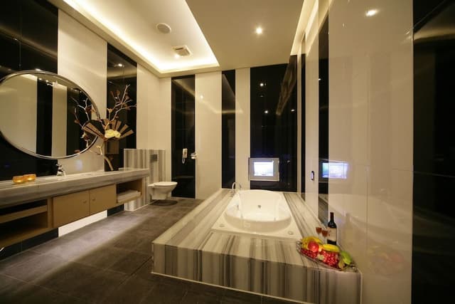 Business Double Room, Hot Tub
