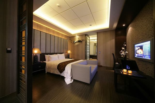 Business Double Room, Hot Tub